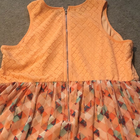 Sleeveless geometric patterned dress size XXL - Picture 2 of 2